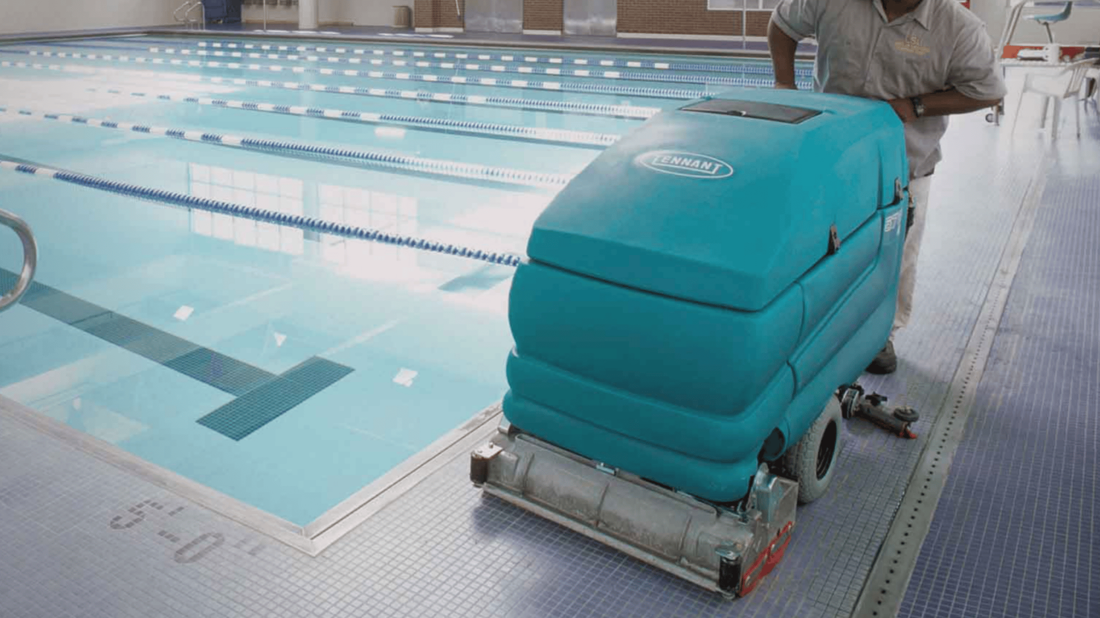 pool deck cleaner